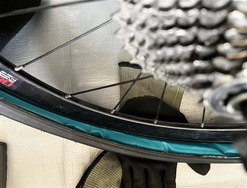 Schwalbe One��TPU�`���[�u������y�M�ҎB�e�z