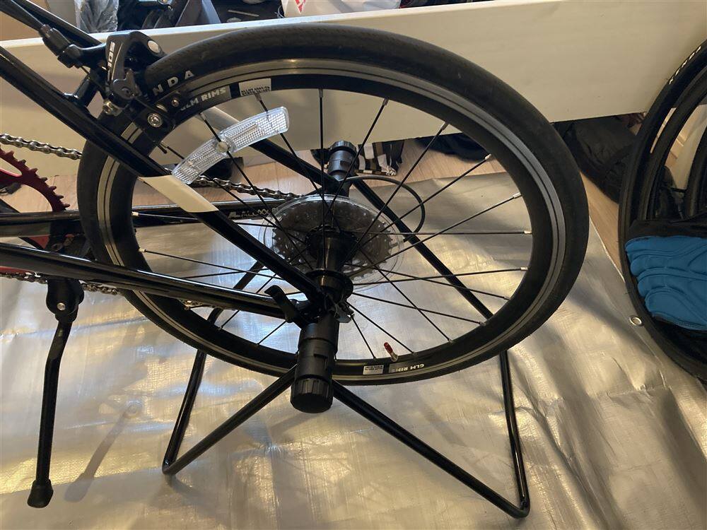 作業用のメンテナンススタンド