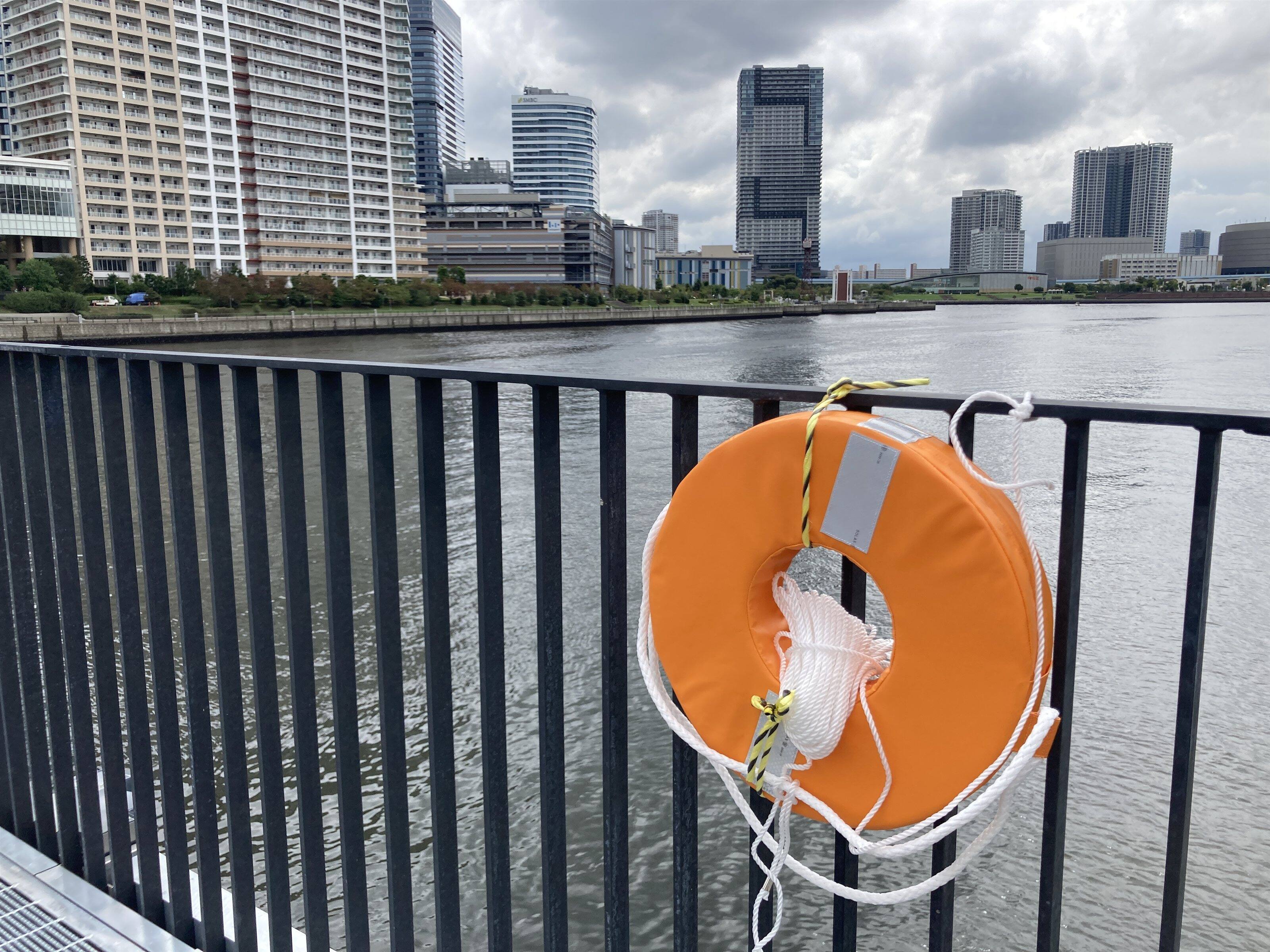 �V������L�F������y�M�ҎB�e�z