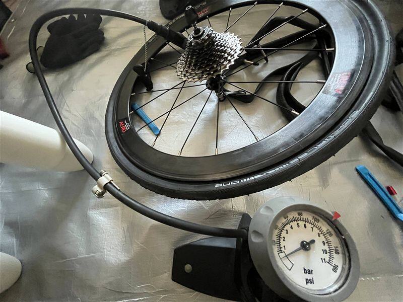 ��C���Z�b�e�B���O���y�M�ҎB�e�z