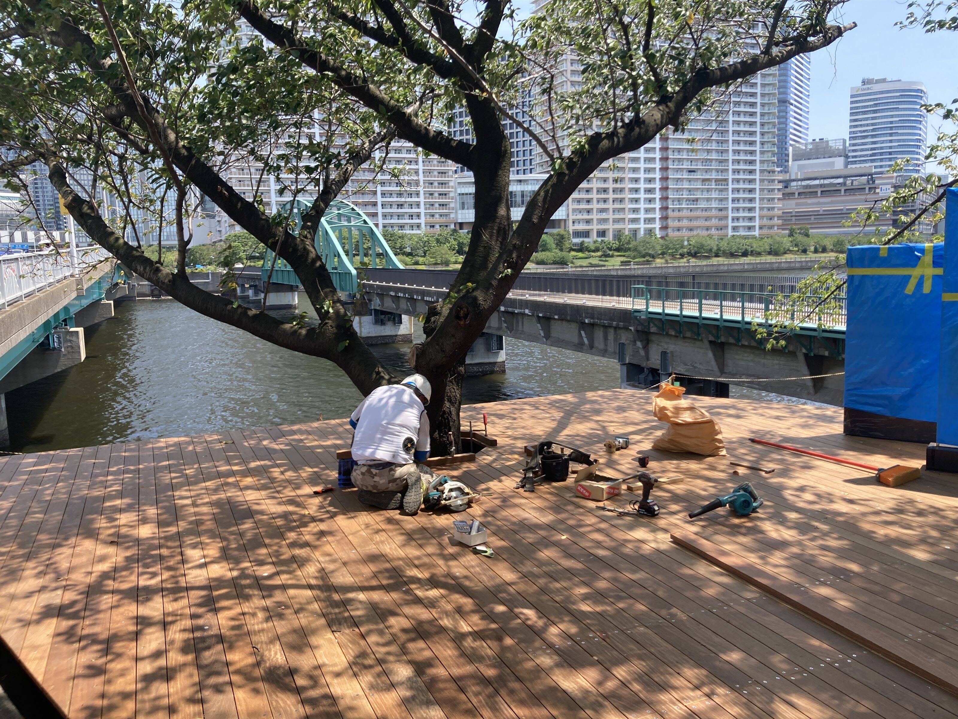 旧春海鉄道橋、最後の仕上げ