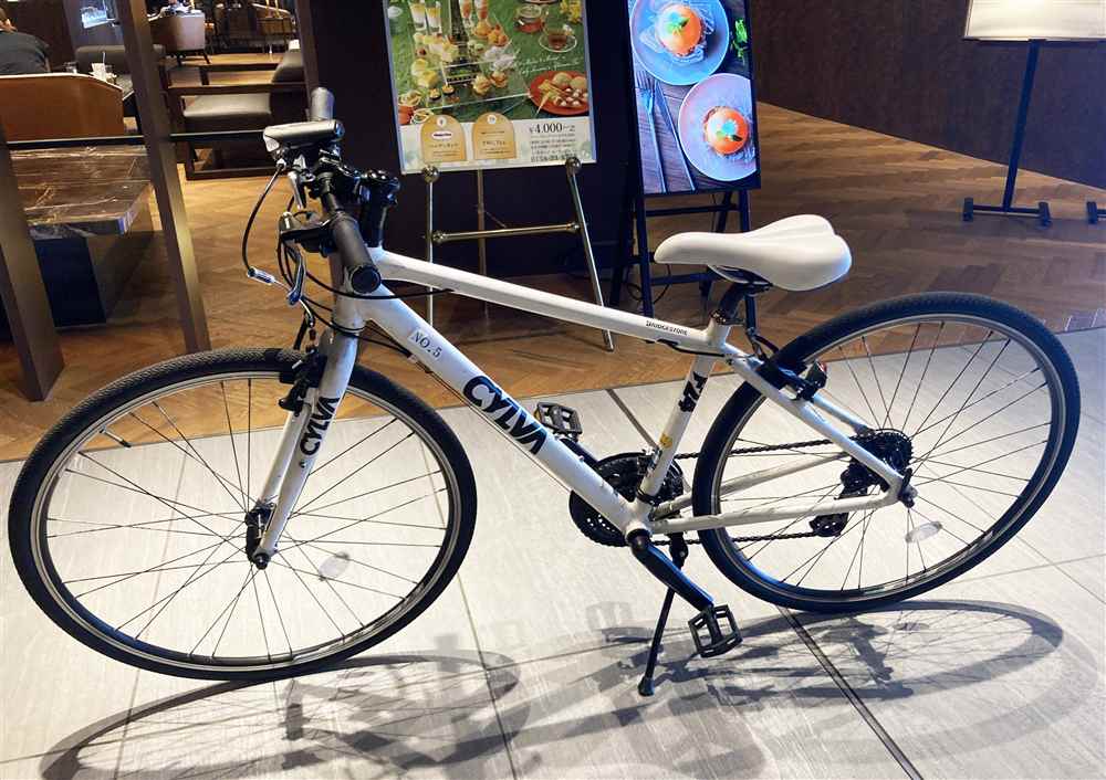 クロスバイクの全景【筆者撮影】