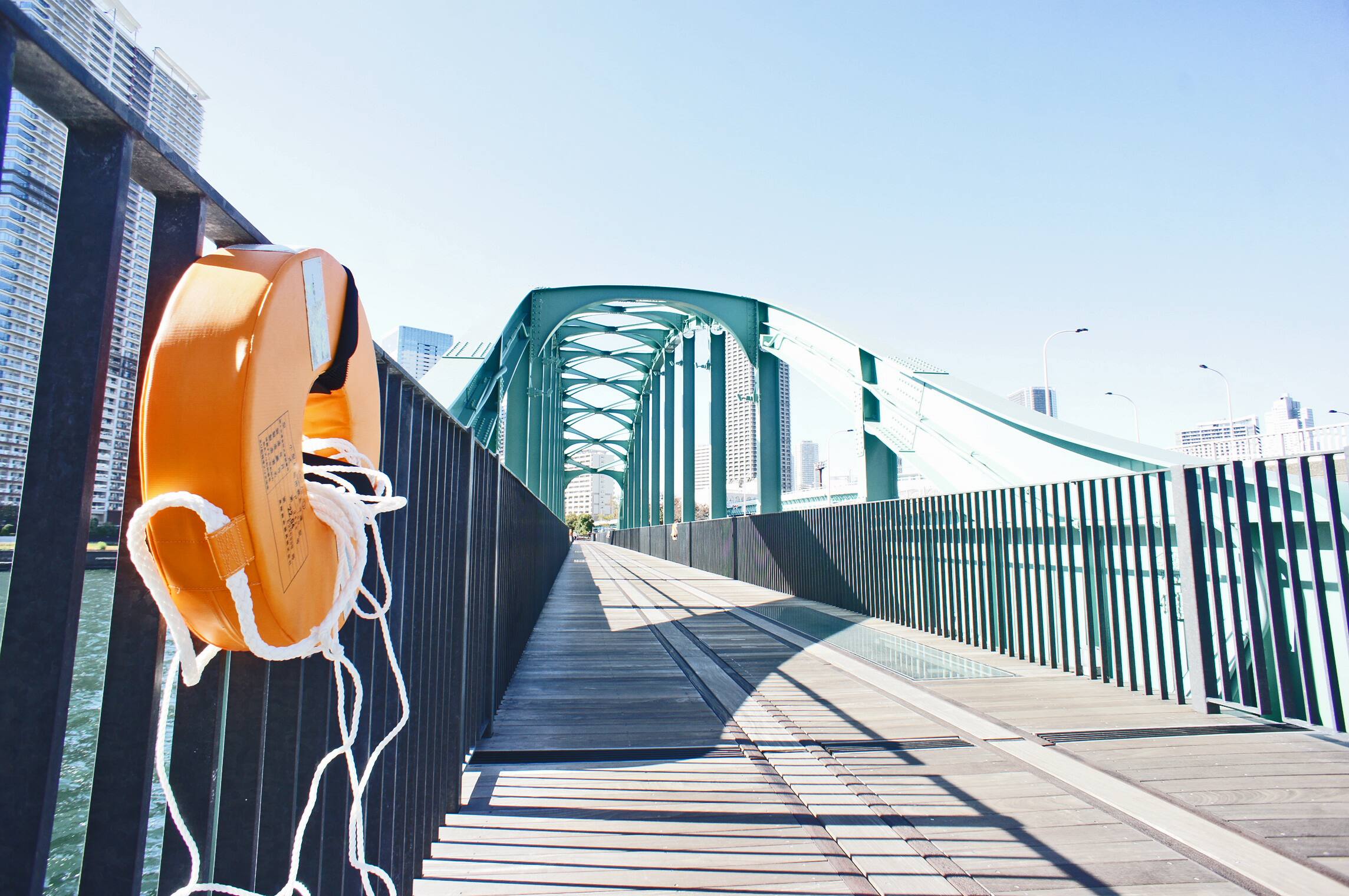 新橋から見た風景【筆者撮影】