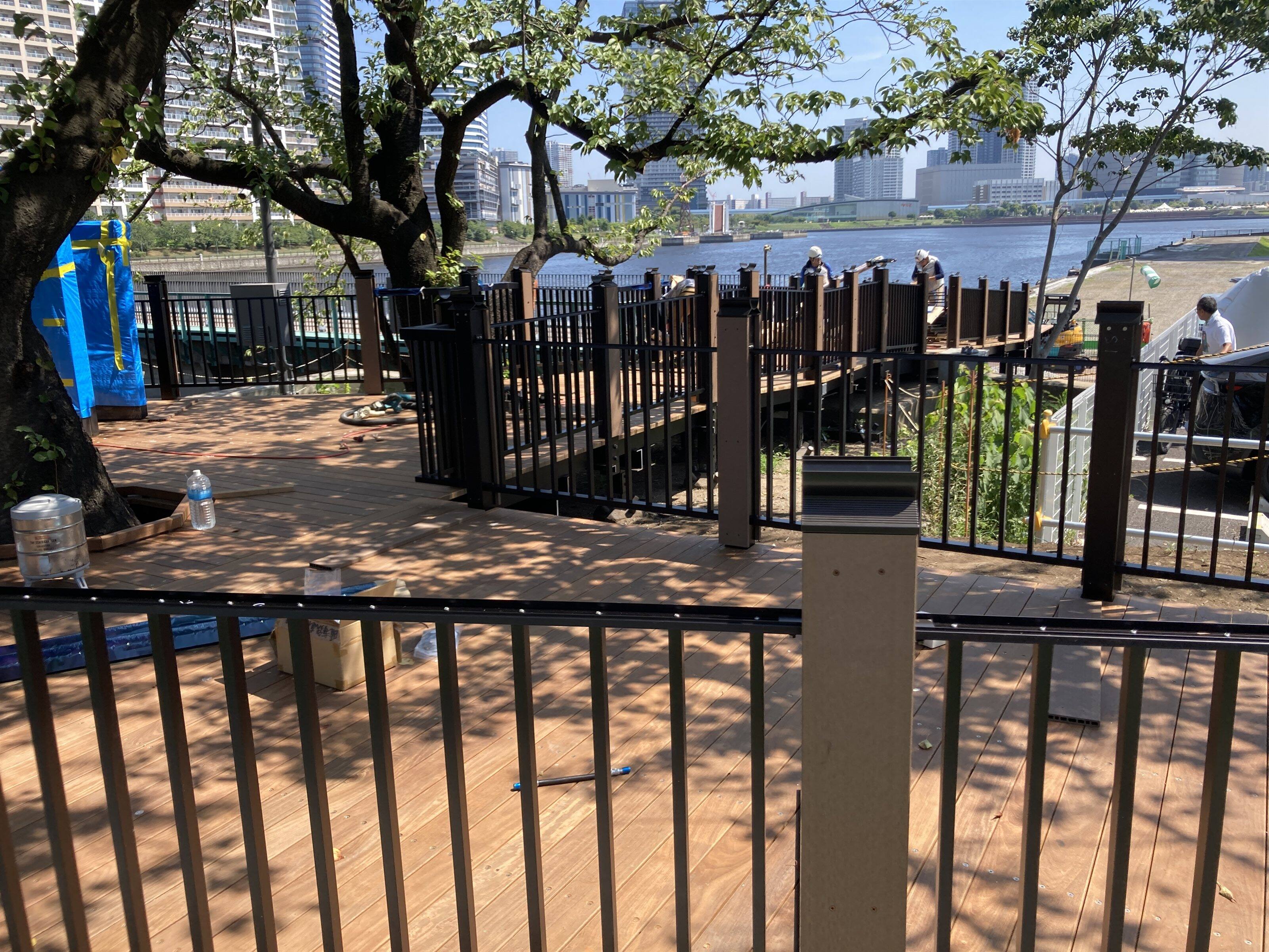 旧春海鉄道橋フェンス取付け