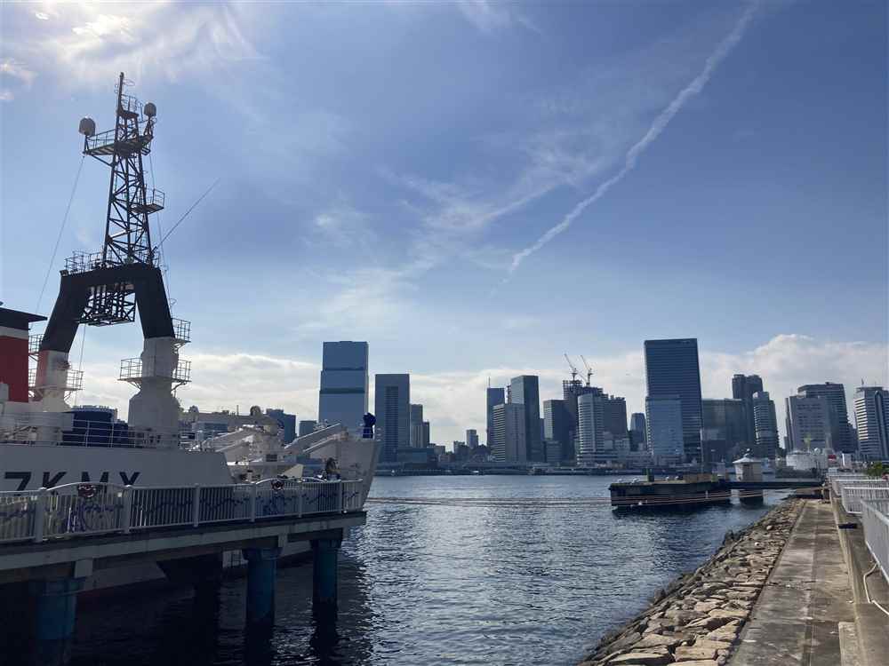 【晴海レガシー探訪B】最高の“青空カフェ”はどこ?地元民シバが選ぶ、隠れ家ピクニックスポット&絶景フォト場所