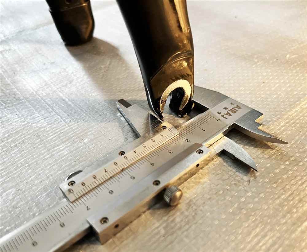 光 イス脚CAPパイプ用18mm【筆者撮影】